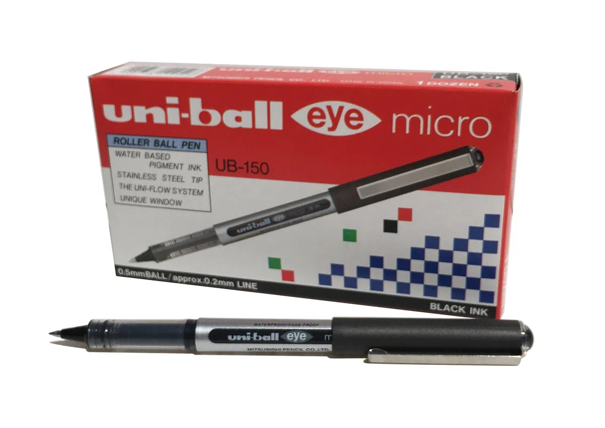 Penna rollerball UB-150 Eye Micro, inchiostro nero Uni-ball Super Ink, pennino da 0,5 mm, scatola da 12 pezzi