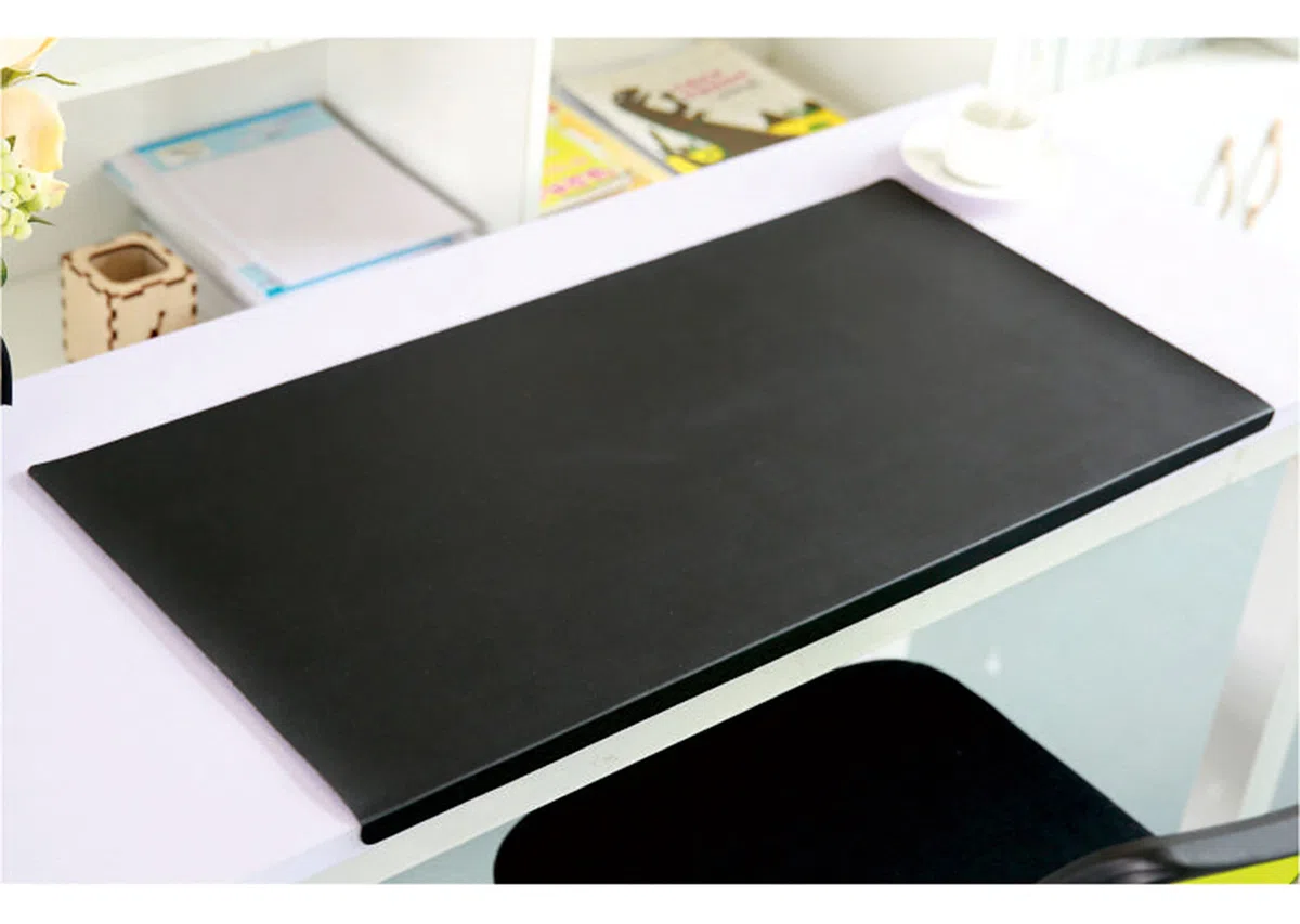 Tappetino da scrivania da ufficio con protezione bordi, antiscivolo, grande tappetino per mouse con bordo di fissaggio, impermeabile in pelle PU, per computer portatili, 80 x 40 cm, rosso vino
