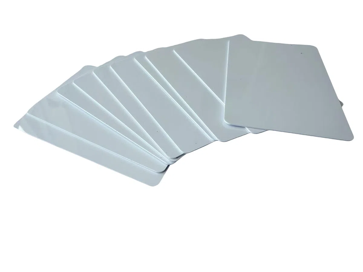 YARONGTECH 13,56 MHz RFID 1k chip ISO14443A plastica bianca Hotel Key Card (confezione da 100)