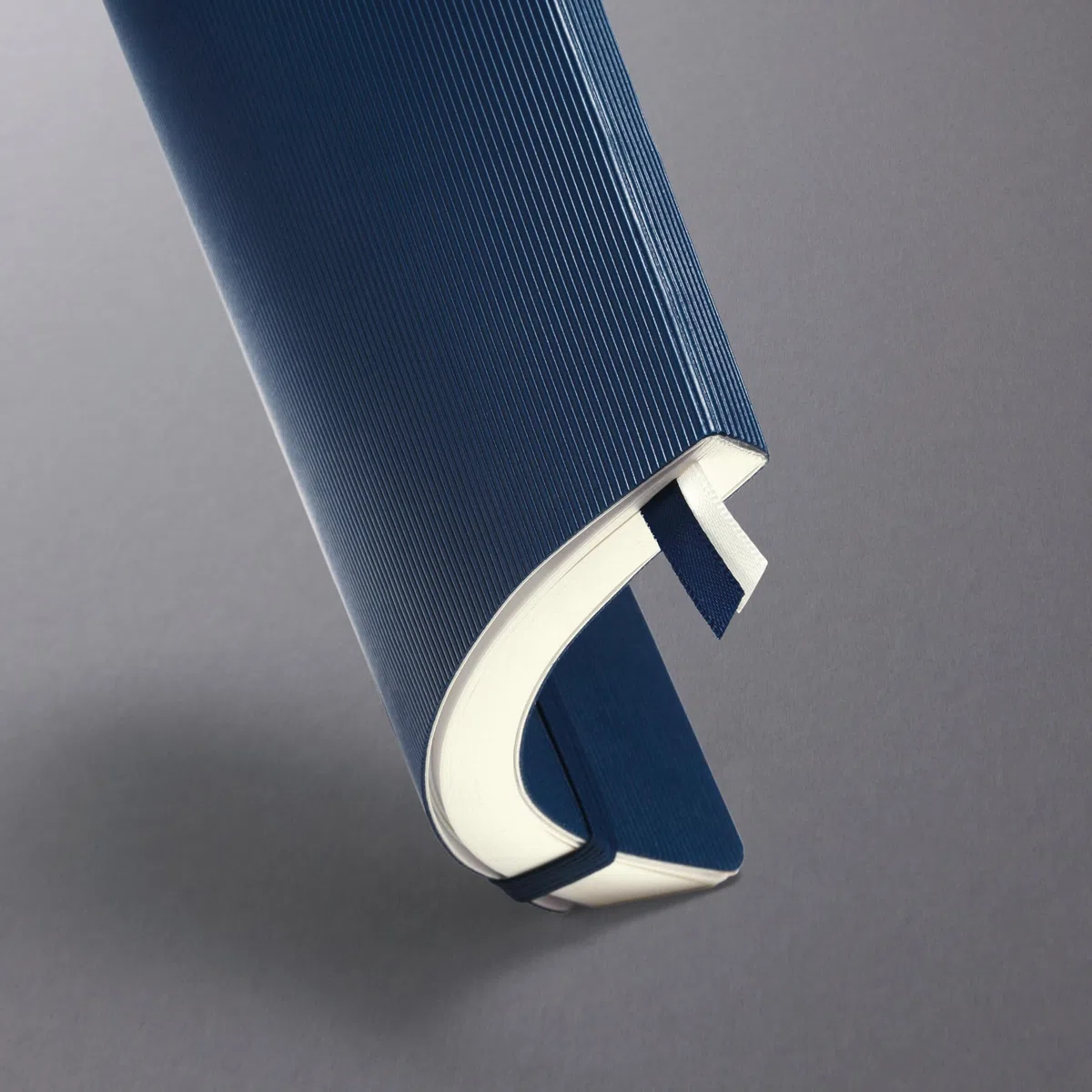 SIGEL CO317 Taccuino premium a righe, A4, copertina flessibile, blu, Conceptum