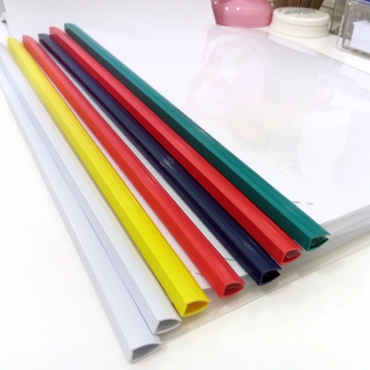 PATIKIL 10pz Barre Rilegatura, 25mm Dorsi Plastici Rilegatura 220 Fogli Capacità Raccoglitore Rapporto Formato A4 Raccoglitore Presentazione Triangolare per Copertina Rapporto, Verde