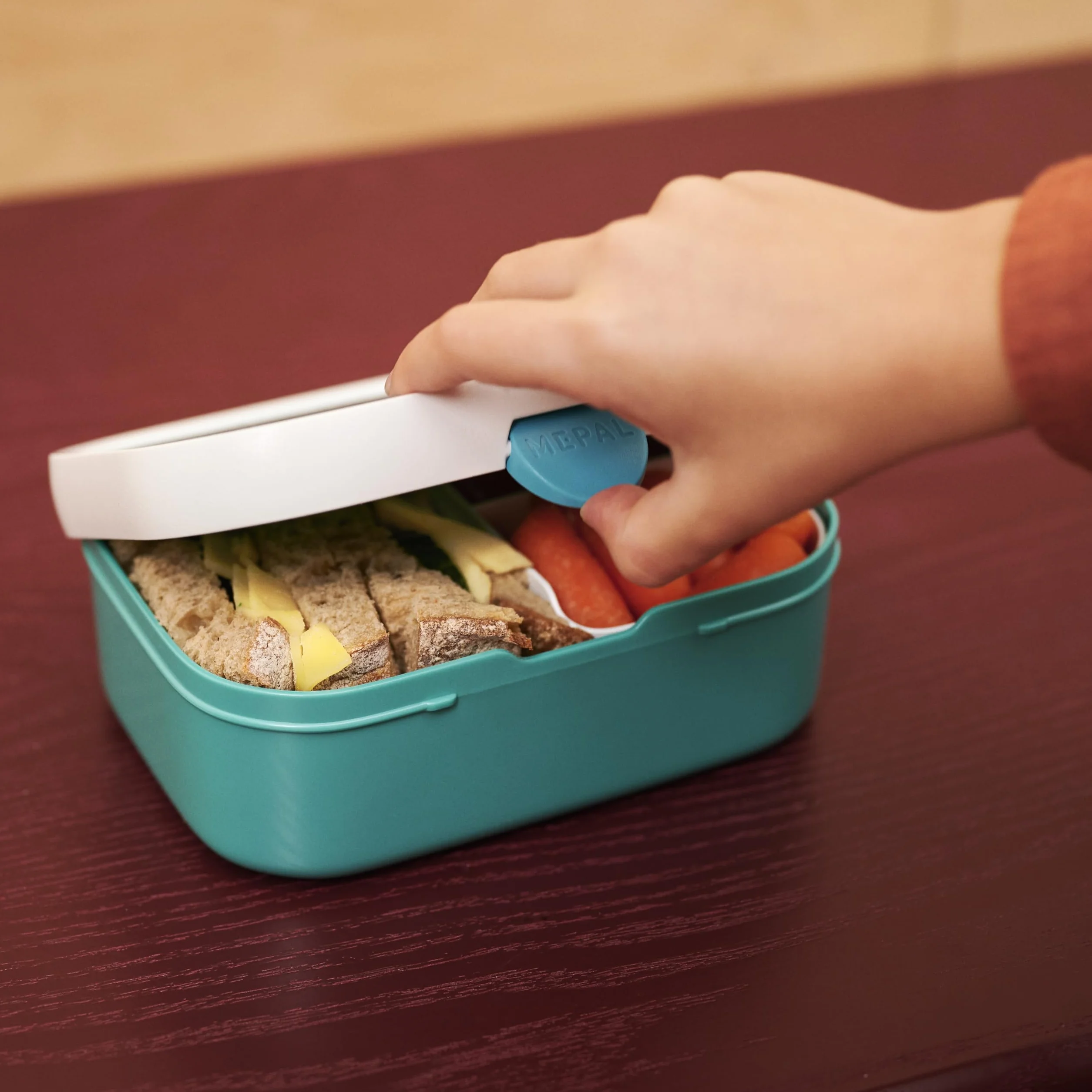 Mepal - Pranzo Set Campus - Spiderman Lunch Set con Pop-up Drink Bottle & Lunch Box - BPA -Free - 400 ml + 750 ml
