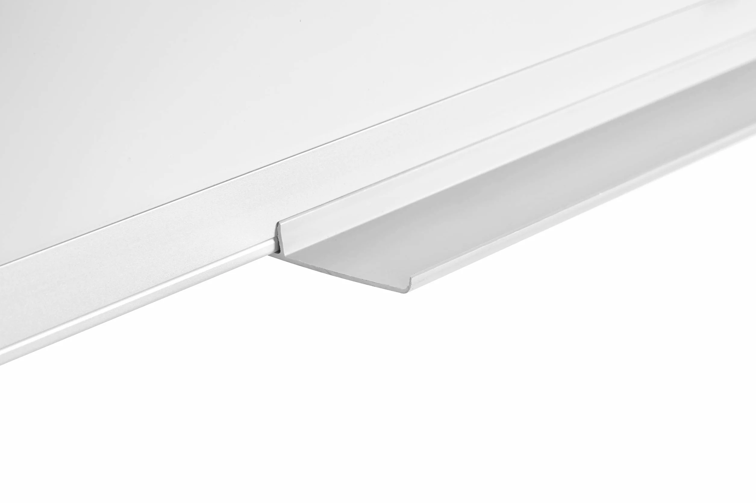 Lavagna Magnetica Bianca, 120 x 90 cm, Lavagna Cancellabile A Secco Con Cornice Sottile In Alluminio Anodizzato, Superficie In Acciaio Laccato