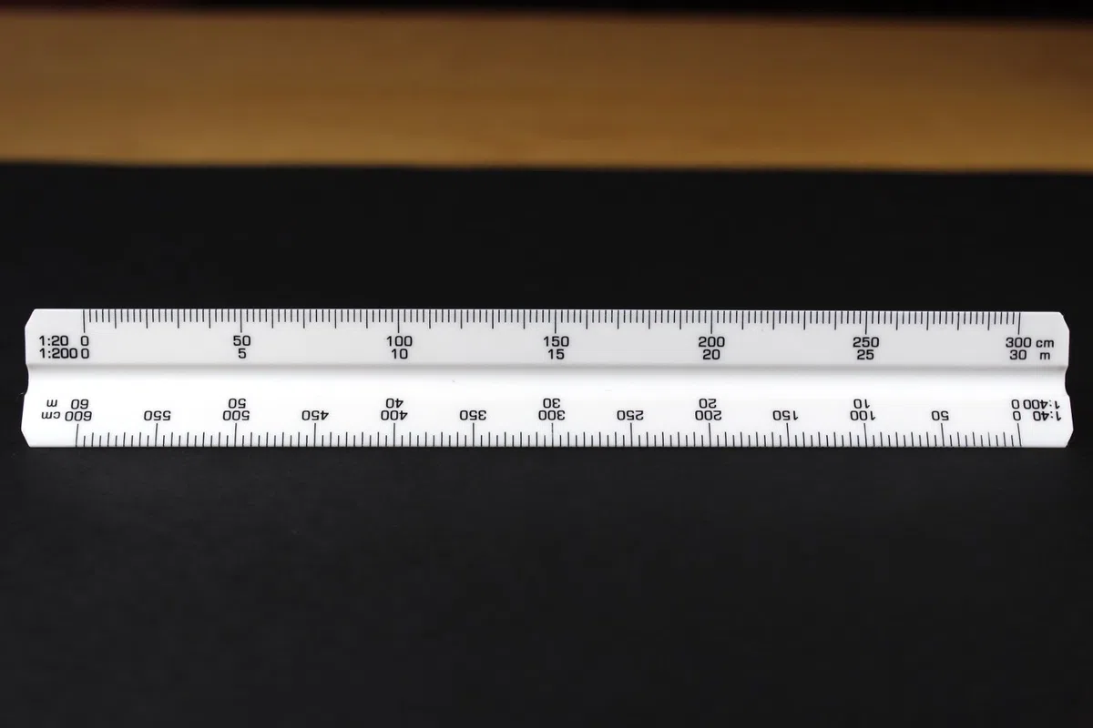 15 cm Scalimetro in Plastica Righello Triangolare Professionale 1:10 1:20 1:25 1:30 1:40 1:50 1:100 1:200 1:250 1:300 1:400 1:500 Disegno Tecnico Architettura Ingegneria