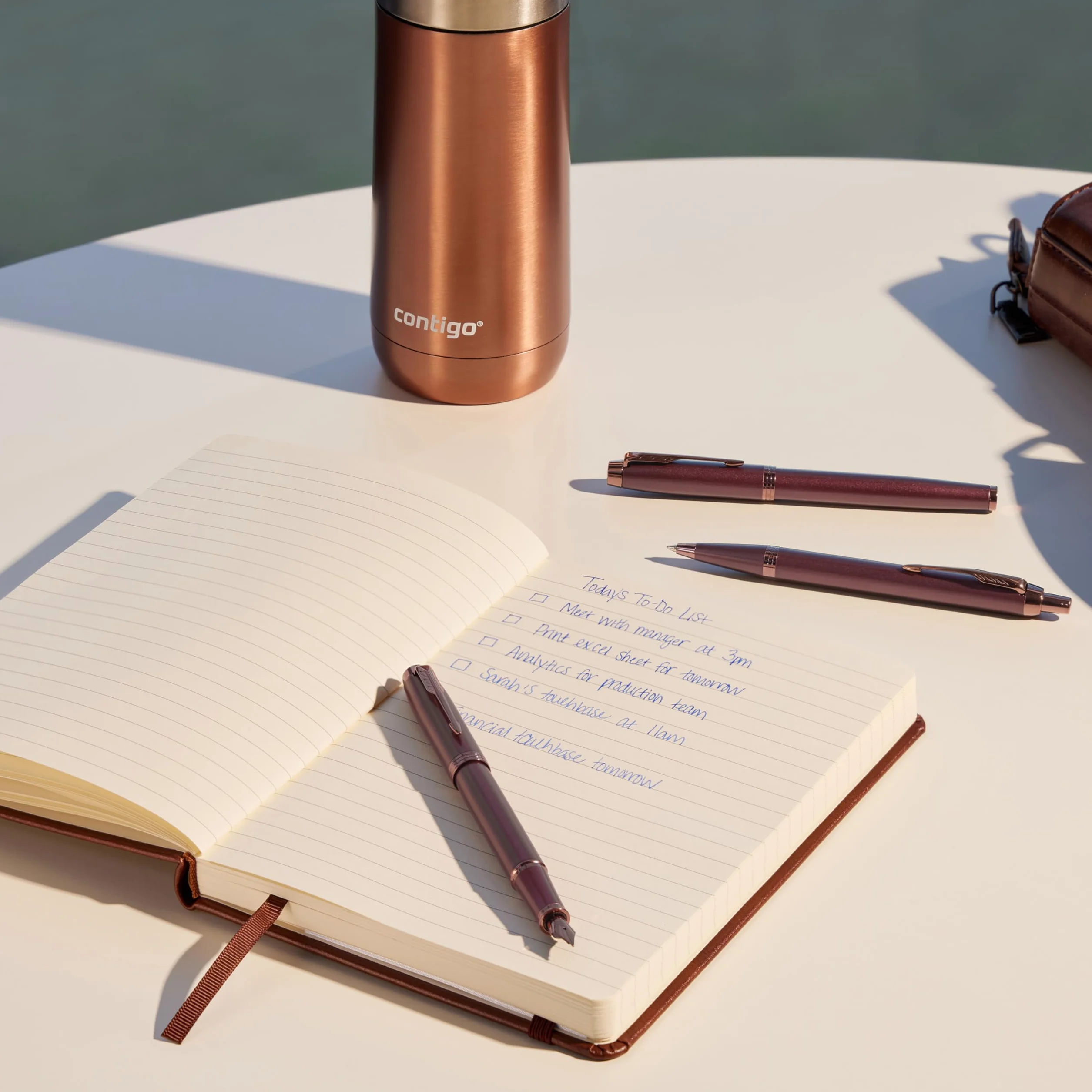 Parker IM monocromatica Penna stilografica | inchiostro blu | finitura e puntale bordeaux | punta media | confezione regalo