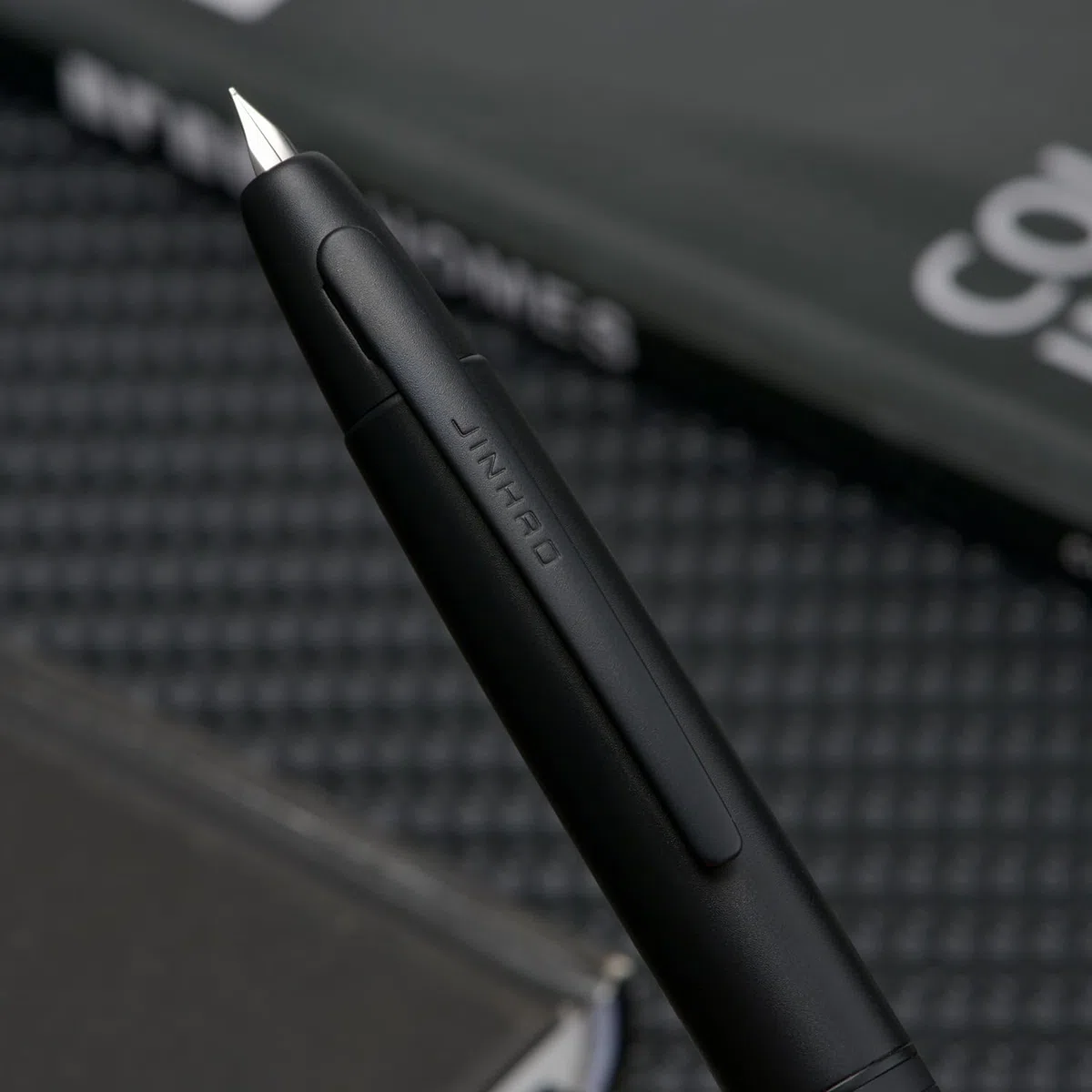 Jinhao - Penna stilografica a pressione, serie 10, pennino medio retrattile nero opaco, con convertitore di inchiostro e penna in metallo (versione con clip nera)