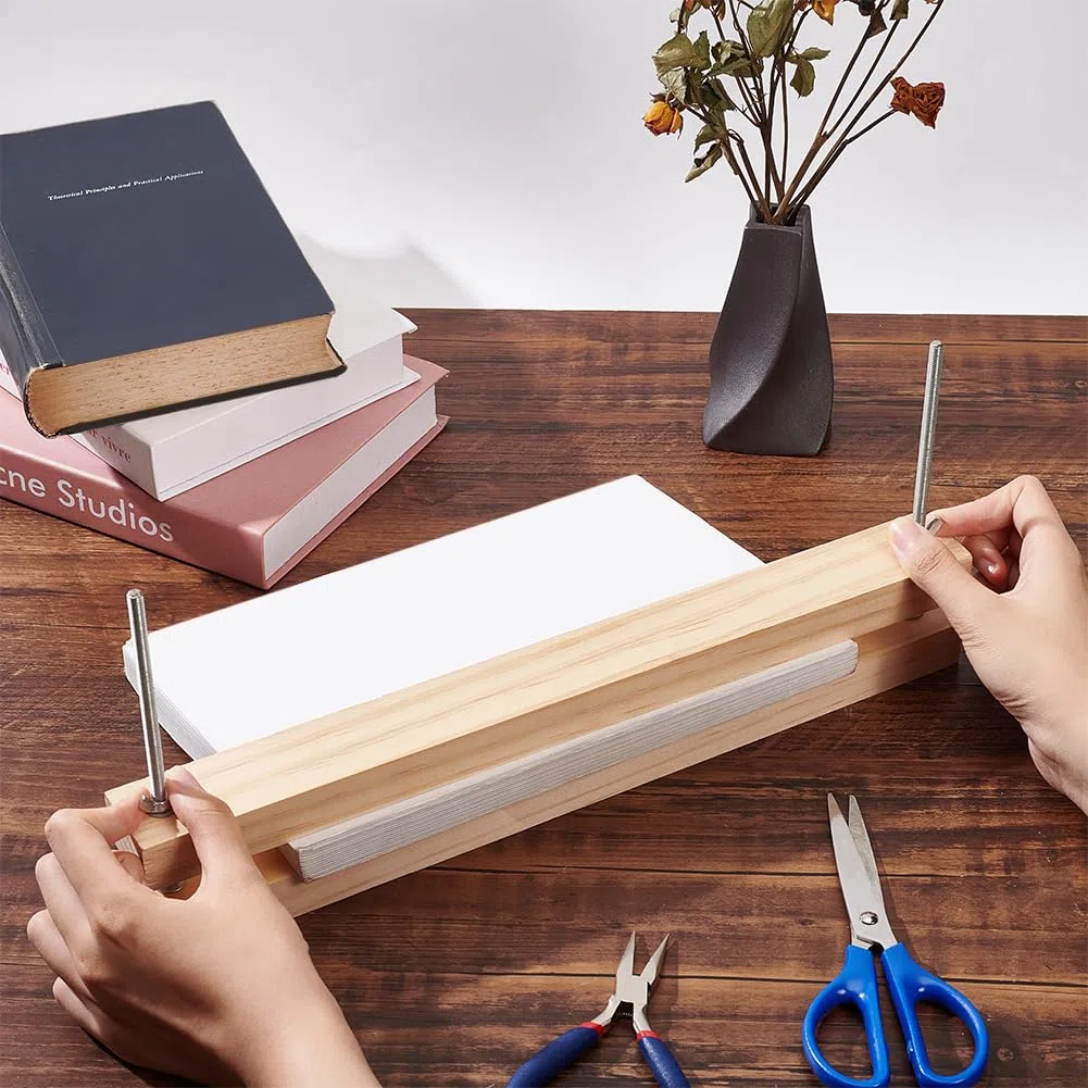 BENECREAT Pressa per Rilegatura In Legno Pressa di Grandi Dimensioni Rilegatrice Pressa per Carta Piatta Da 380x38 mm Pressa per Imbottitura In Legno con Fattore di Forma per La Casa, Scuola