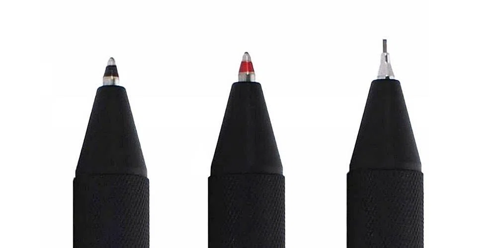 rOtring 600 penne e portamine multicolore 3 in 1 | Fusto nero | Penna a sfera (inchiostro nero e rosso) + matita da 0,5 mm | Confezione regalo + quaderno a spirale A5 + sacchetto di velluto