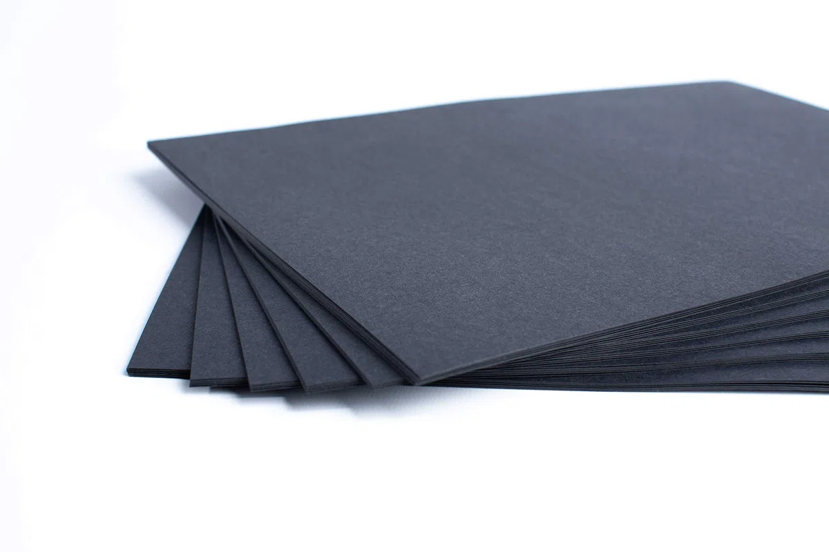 House of Card & Paper - Cartoncino formato A2, 210 g/mq, confezione da 25 fogli, colore: Nero