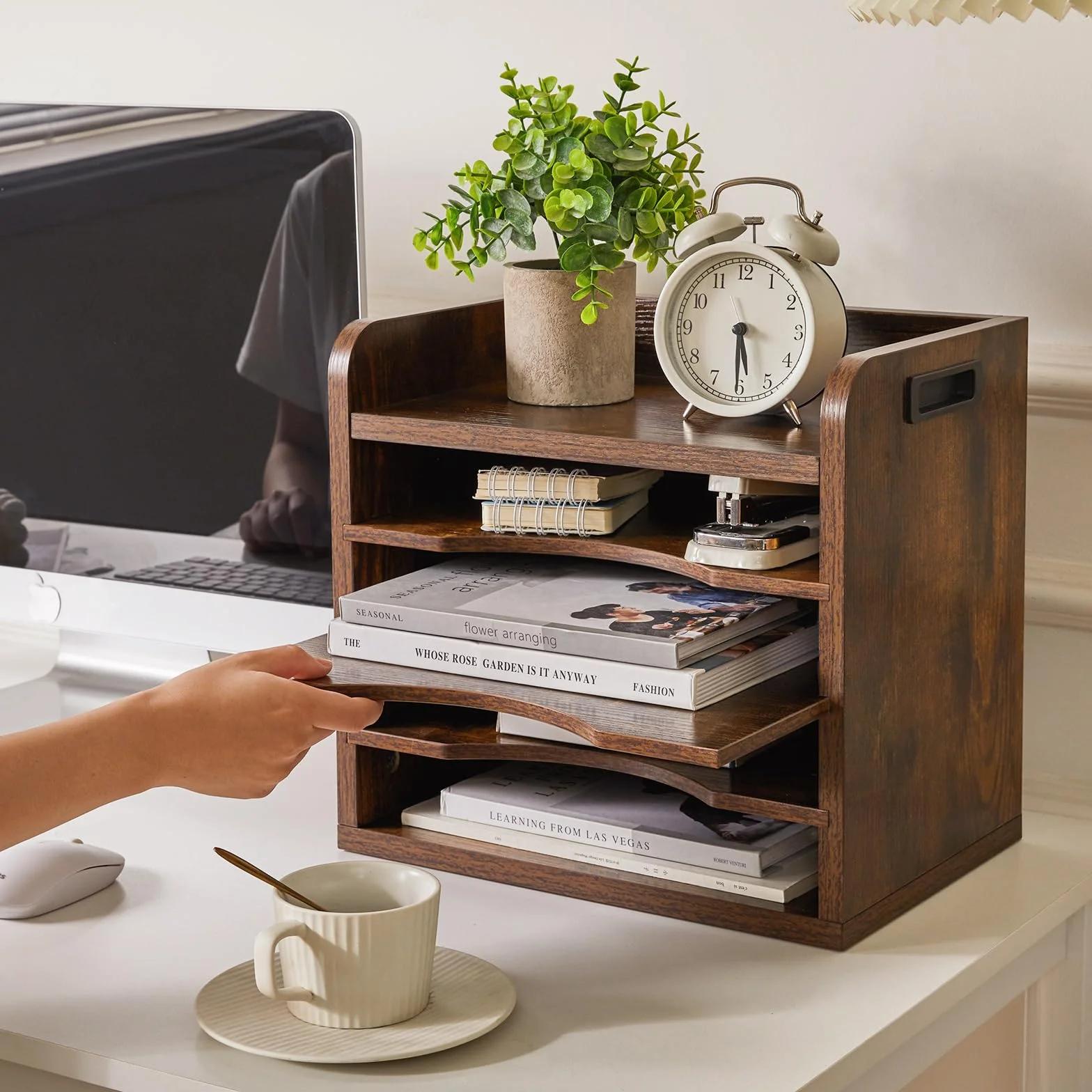 YMYNY Organizer da Scrivania in Legno, Portaoggetti da scrivania con 3 Ripiani Regolabili, per Scuola, Ufficio, per Formato A4 Documenti Archiviazione, 34 x 23 x 31.5CM Marrone Rustico HBC006H