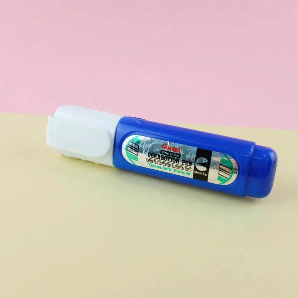 Pentel Micro Correct Penna di correzione fluida a punta fine di precisione, bianco, 12 ml