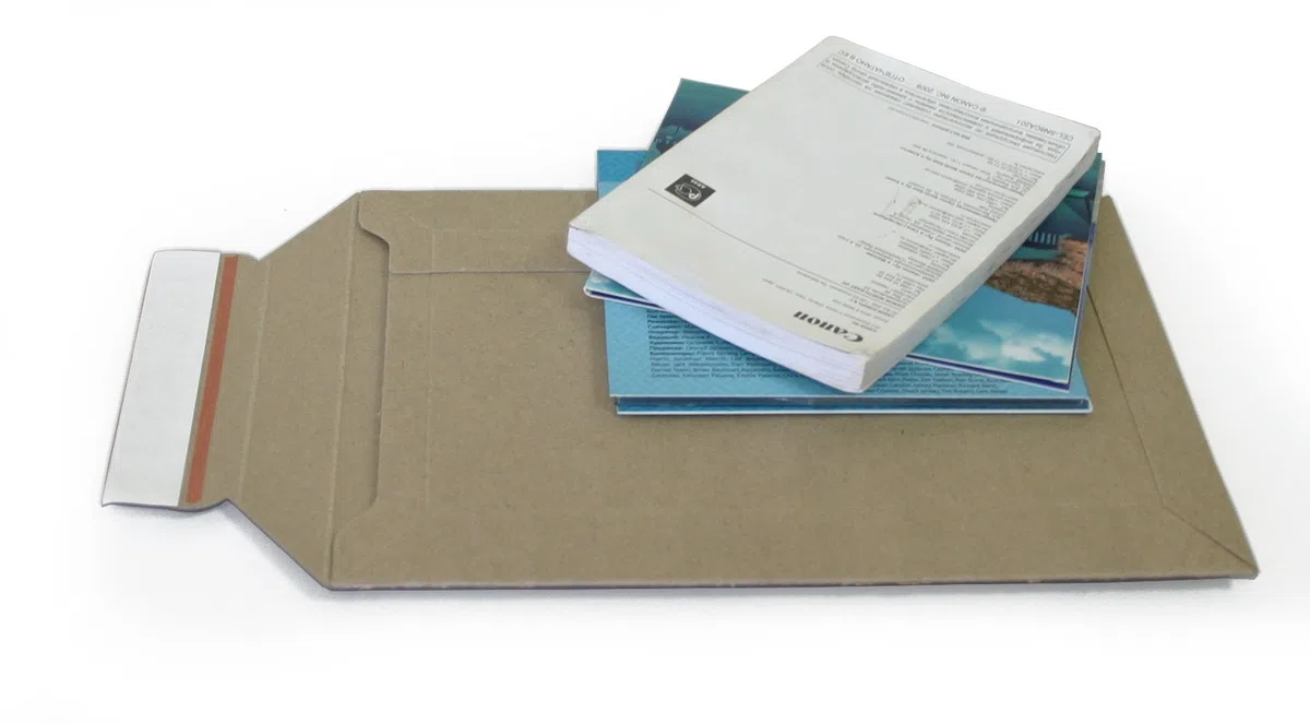 100 buste per spedizioni in cartone, formato DIN A4+, piatte, 353 x 250 mm, 235 x 200 x 50 mm (articolo: PS.204)