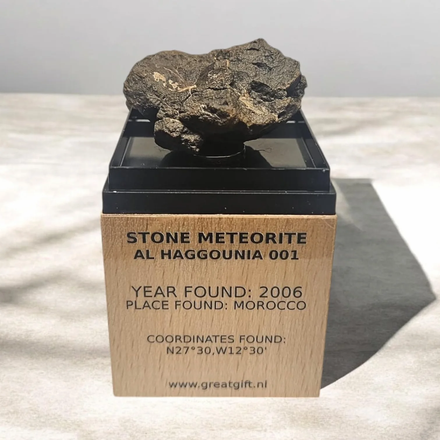 GreatGift Meteorite Standard -Al Haggounia 001 - Con certificato - Regalo molto speciale - Pietra spaziale - Pietra preziosa - Meteorite, gg-3111