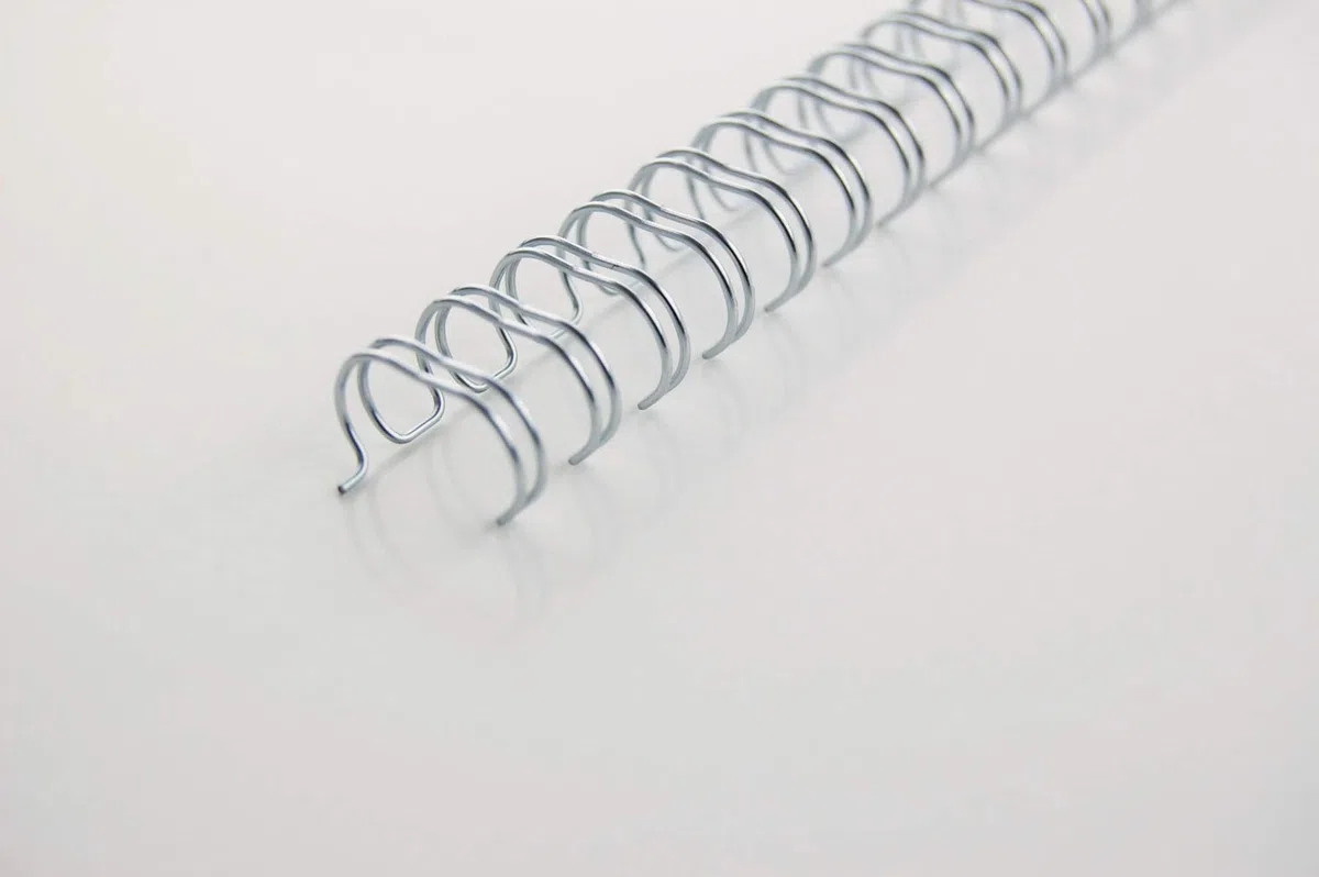 GBC Spirali Metalliche WireBind, 5 mm, 35 Fogli di Capacità, A4, Bianco, Confezione da 100, 47901E