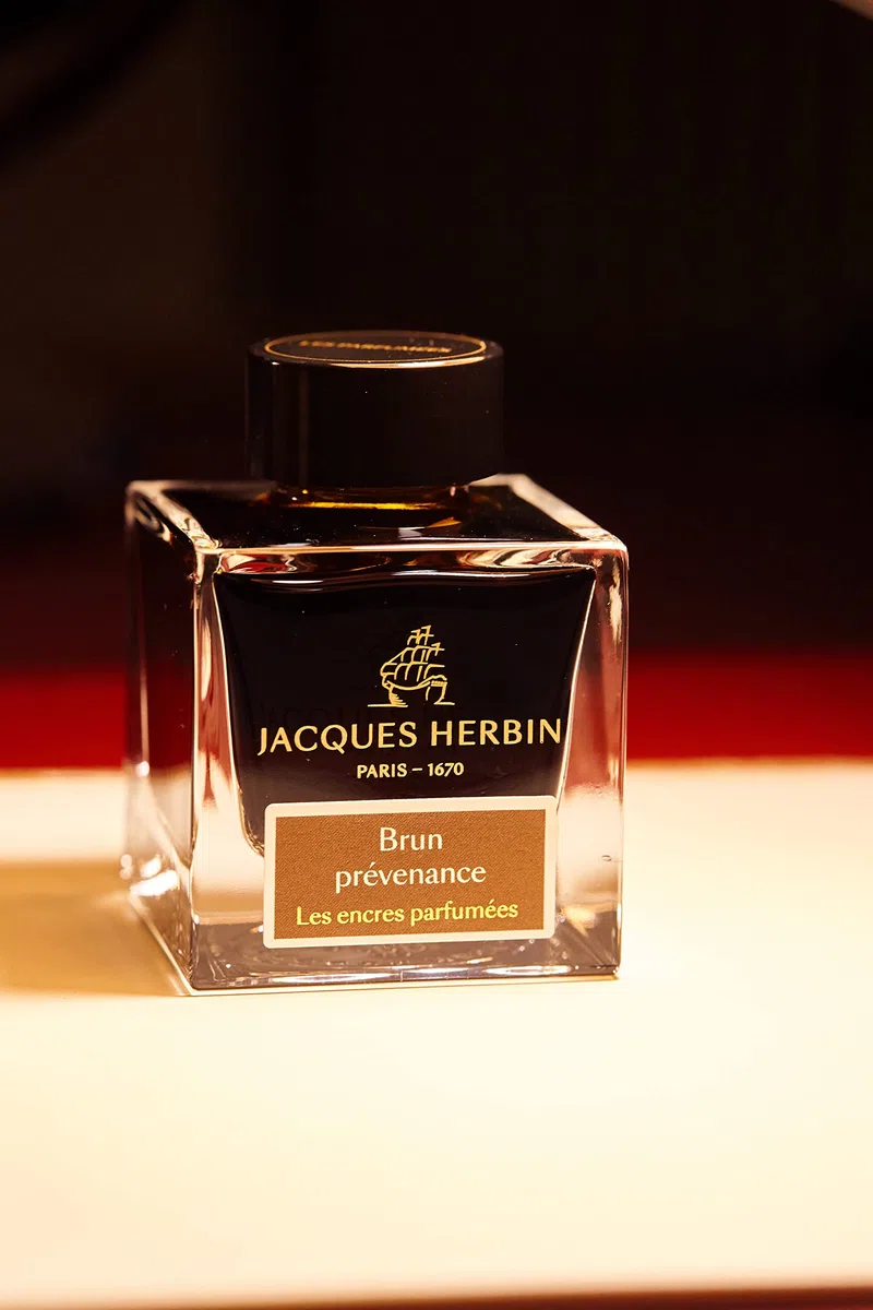 Jacques Herbin 14747JT - flacone e d'inchiostro profumato 50 ml per pennini e stilografiche, marrone . Prodotto in Francia
