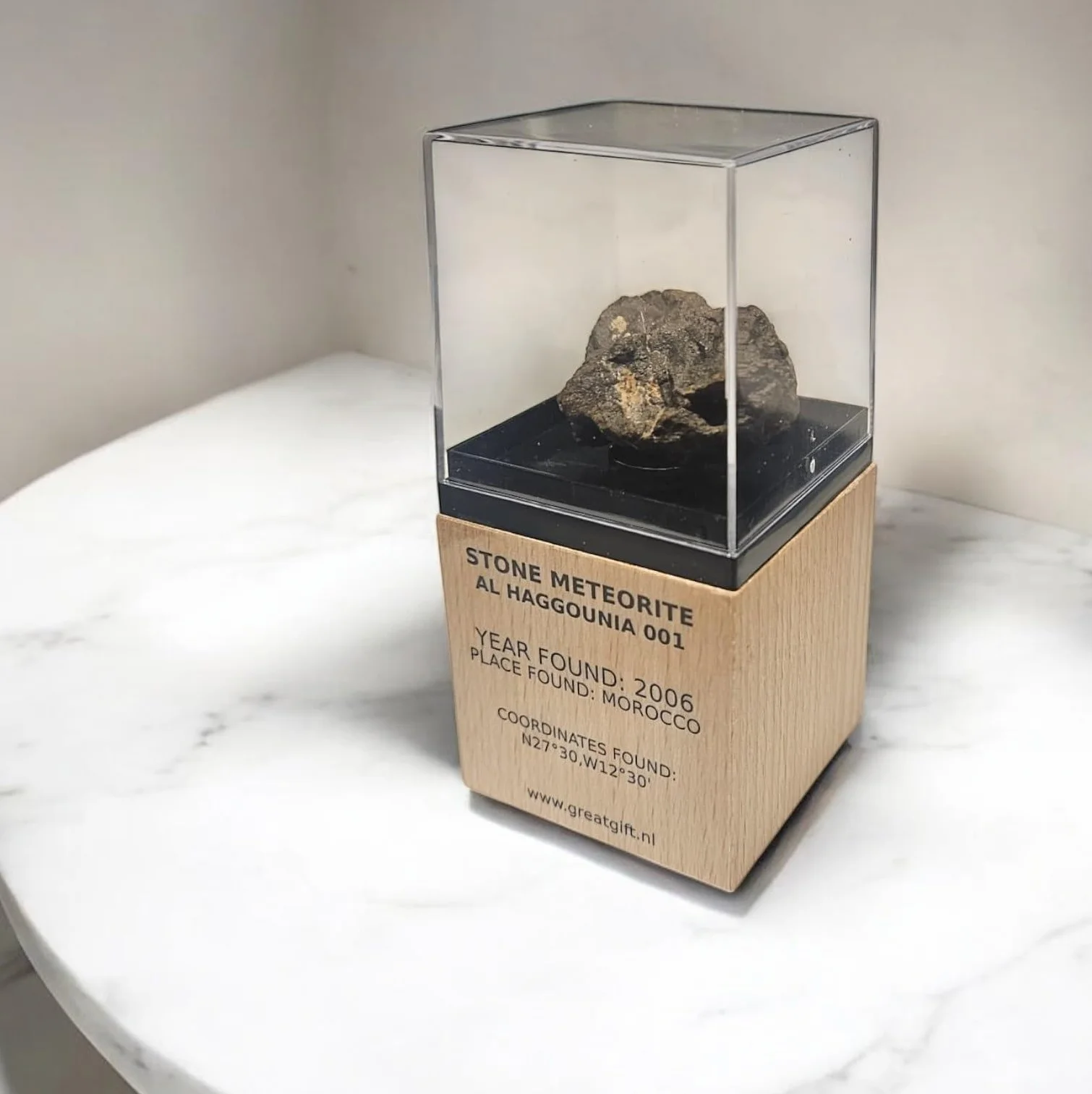 GreatGift Meteorite Standard -Al Haggounia 001 - Con certificato - Regalo molto speciale - Pietra spaziale - Pietra preziosa - Meteorite, gg-3111