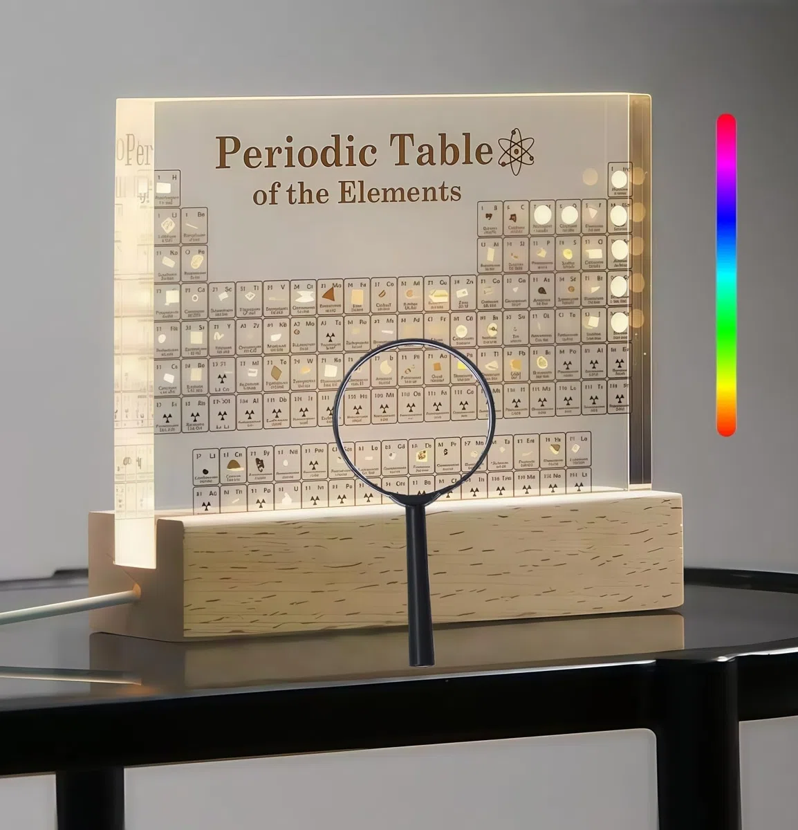 Tavola periodica con elementi reali - Tavola periodica di 83 elementi chimici completamente realizzata a mano (con lente di ingrandimento)