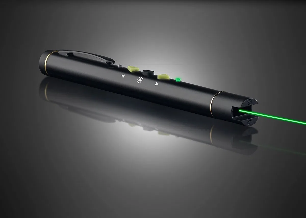 Puntatori per presentazioni - puntatore laser: presentatore multimediale, puntatore laser verde, batteria (verde, pointer potente, penna)