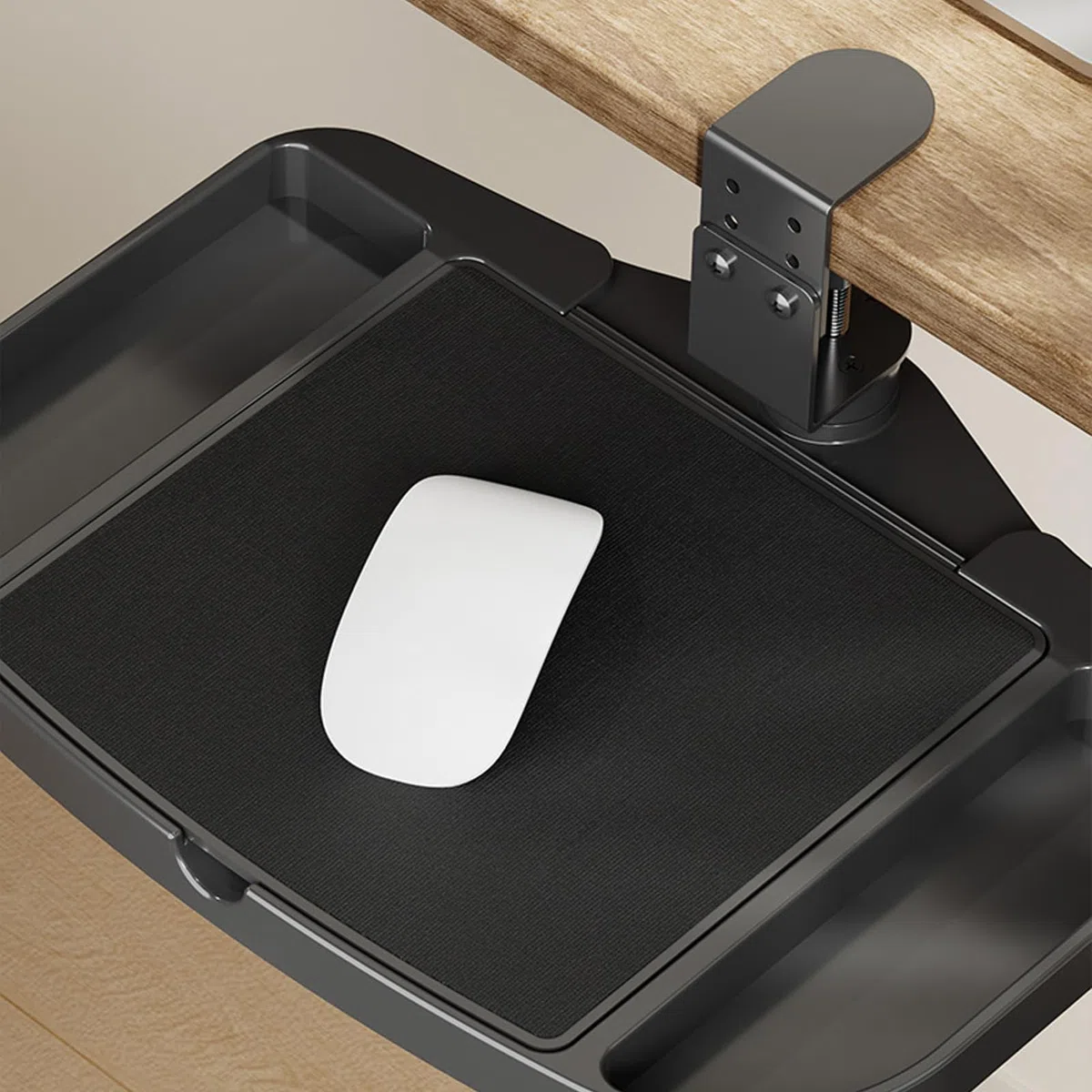 Vassoio per mouse sotto la scrivania, morsetto sulla piattaforma, prolunga girevole a 360°, morsetto sulla piattaforma per mouse, supporto per mouse regolabile, vassoio girevole da scrivania, accessor