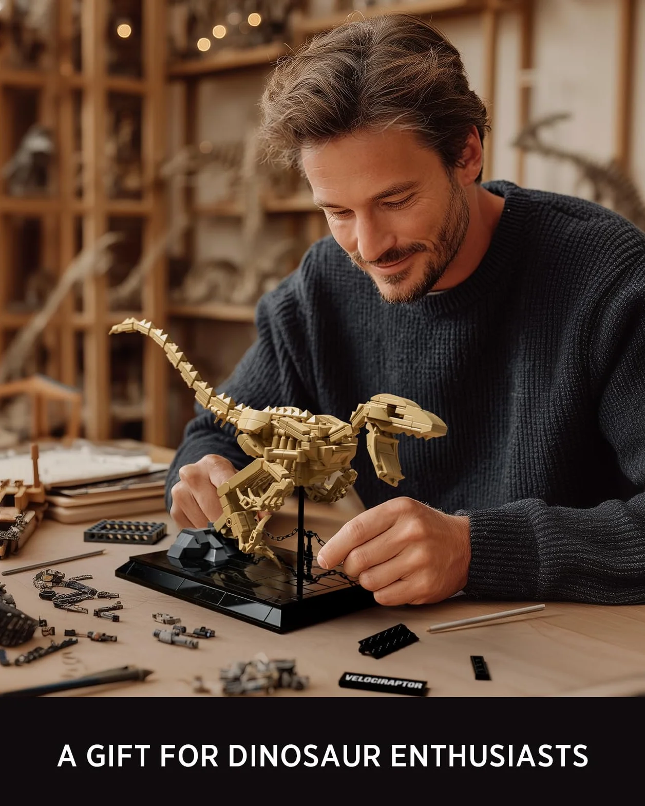 Nifeliz Kit de Modello Fossile Velociraptor, Set Scheletro Dinosauro con Base Espositiva per Adulti, Regalo da Collezione per Appassionati di Dinosauri (498 Pezzi, NF10357)