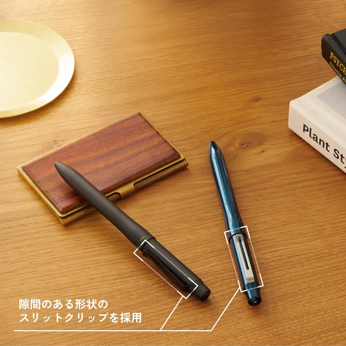 Uni Jetstream Prime 3&1 Penna a sfera multifunzione, dotata di inchiostro a base di olio da 0,7 mm (nero, rosso, blu), portamine da 0,5 mm, corpo in metallo, nero, MSXE455007.24