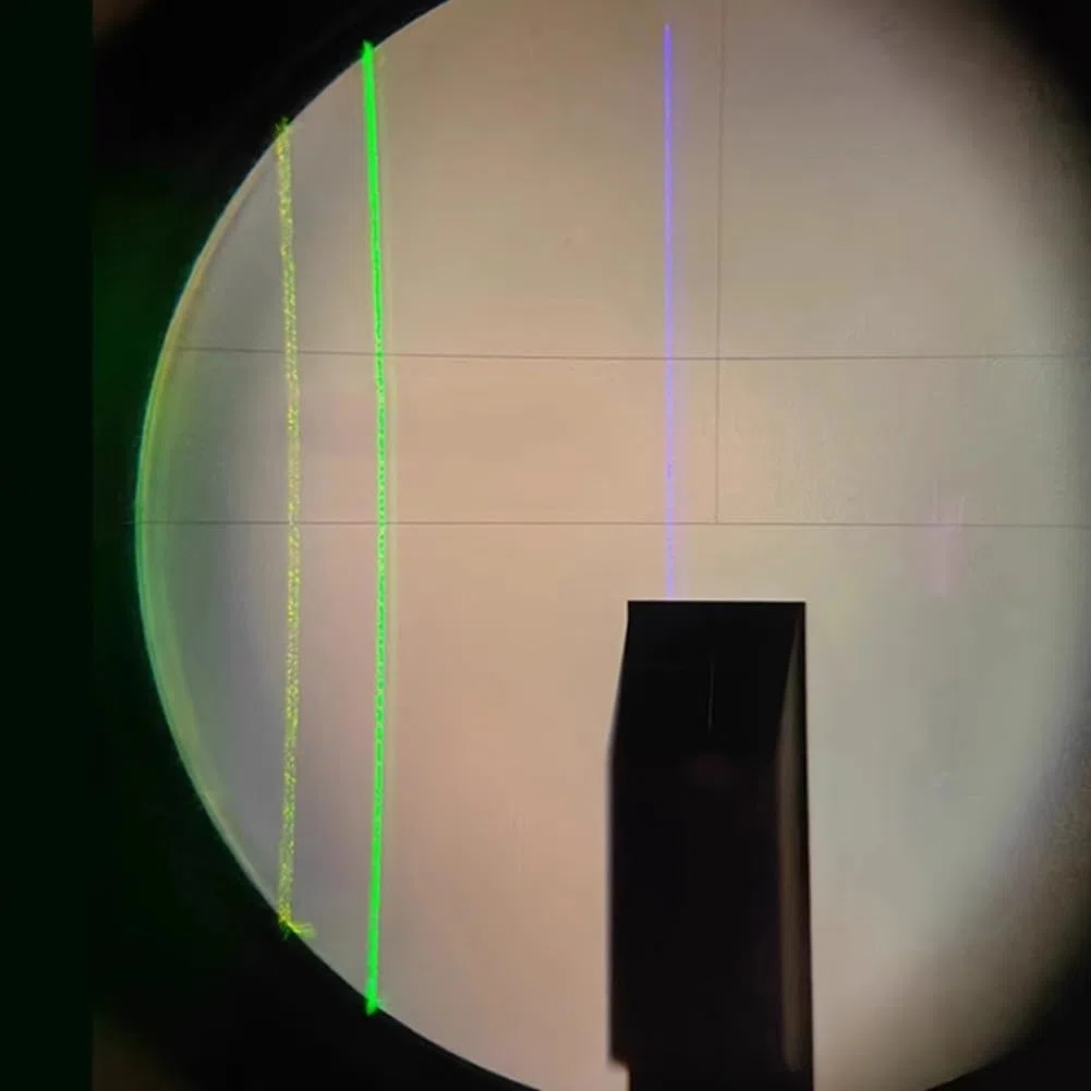 Strumento educativo di reticolo di diffrazione progettato per l'esplorazione scientifica e dimostrazioni di insegnamento in laboratorio (0,02 mm+penna)