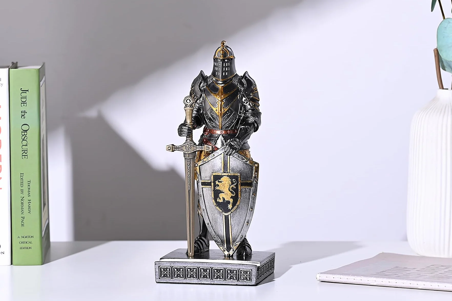 King's Guard Ornamento Cavaliere Statua per Scrivania, Accessori da Scrivania, Portapenne, Fermacarte per ufficio e casa (ferro)
